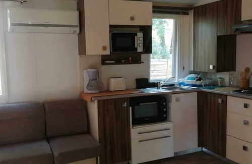 Peyruis House | Mobil Home au Calme en Provence