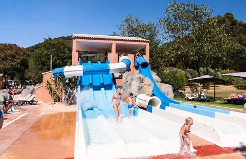 La Roquette-sur-Siagne House | Mobil-home | Comfort | 2 Bedrooms | 4/6 pers. | Single terrace | A/C | TV