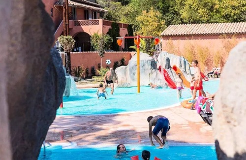 La Roquette-sur-Siagne House | Mobil-home | Comfort | 1 Ch. | 2/3 pers. | Raised terrace | A/C | TV