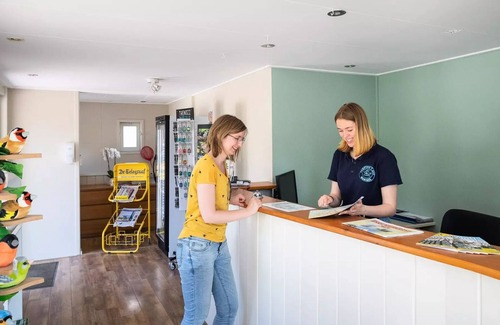 Wijckel House | Mobil-home | Comfort XL | 2 Bedrooms | 5 sleeps | Raised terrace