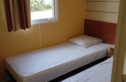 La Roque-d'Antheron House | Mobil-home 4 Personnes Climatisé au Cœur de la Provence