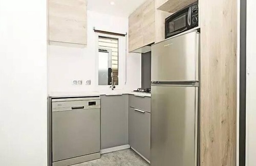 Saint-Avit-de-Vialard House | Mobil-home | Premium | 3 Bedrooms | 6/8 sleeps | Raised terrace | A/C