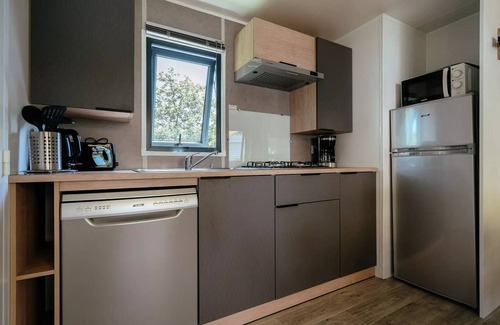 Wanroij House | Mobil-home | Premium | 3 Bedrooms | 6 sleeps | Raised terrace | A/C