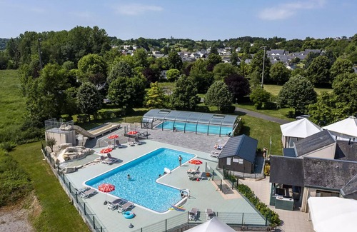 Loches House | Mobil-home PREMIUM 3 Rooms 5 Persons Air-conditioned + TV 2sdb