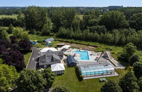 Loches House | Mobil-home PREMIUM 3 Rooms 5 Persons Air-conditioned + TV 2sdb