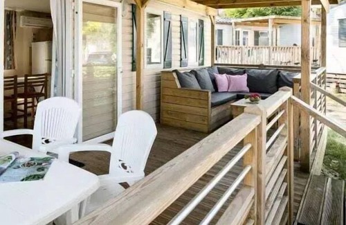Kaatsheuvel House | Mobil-home | Premium | 3 Ch. | 6 pers. | Terrace Lounge | A/C