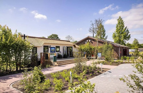 Kaatsheuvel House | Mobil-home | Premium | 3 Bedrooms | 6 sleeps | Raised terrace | A/C | TV