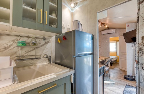 Gallargues-le-Montueux House | Mobile Home Rental Camping Les Amandiers