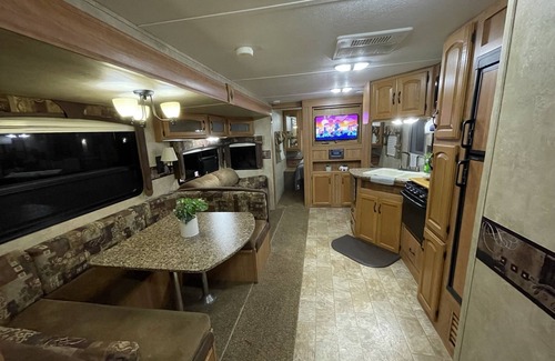 Rural Estates House | Mobile Home big enough for 5 people