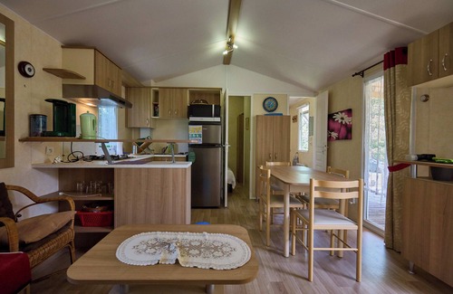 Paule House | Mobile home: canal bank from Nantes to Brest