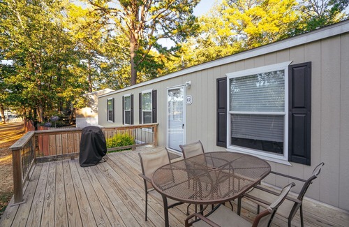Royal House | Mobile Home E-2 at Safe Harbor Brady Mountain on Lake Ouachita!