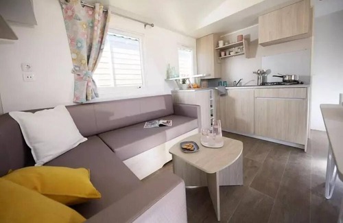 Balleroy House | Mobile home Eva 33 3 bedrooms - 33 m² + semi-covered terrace 6 persons