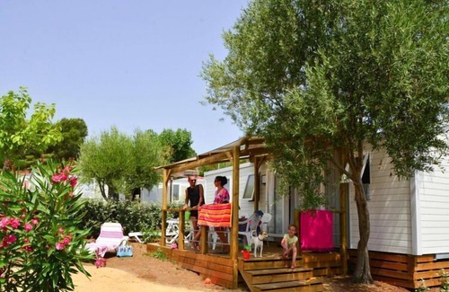 Bessan House | Mobile home in Bessan with communal pool