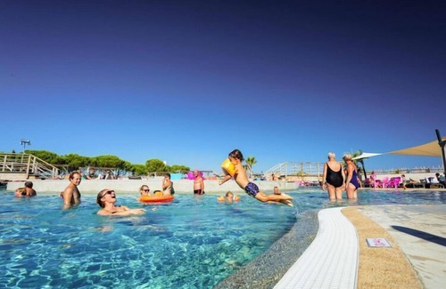 Serignan House | Mobile home in Sérignan with air conditioning
