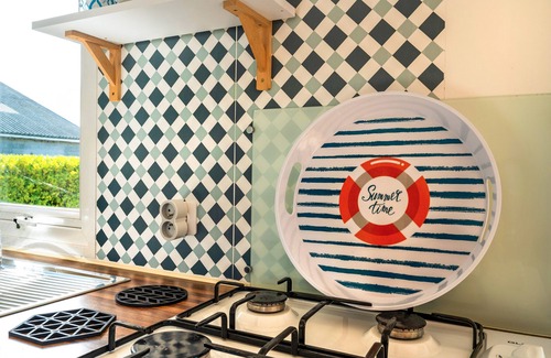 Cleder House | Mobile Home 'Ty Reuniou' with Sea View, Private Terrace and Private Garden