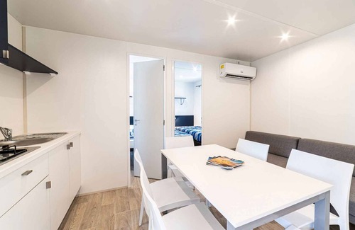 Fertilia House | Mobilehome mit Pool