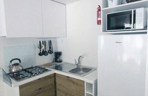 San Vincenzo House | Mobilehome with terrace, pool and air conditioning