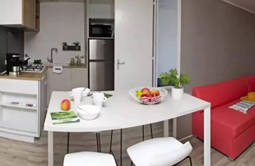 Aups House | Mobilheim Castellane Gartenseite - 30m2 - 2 Schlafzimmer + TV + A/C 4 Personen