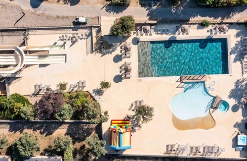 Aups House | Mobilheim Castellane Gartenseite - 30m2 - 2 Schlafzimmer + TV + A/C 4 Personen