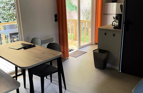 Soreze House | Mobilheim Holz Komfort 29m2 - 2 Schlafzimmer - überdachte Terrasse - TV 4 persons