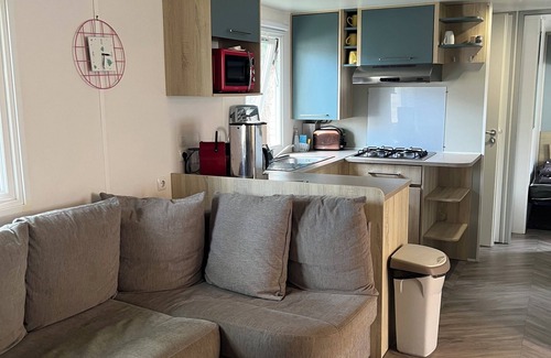 Vias House | Mobilhome Ca83 Camping Vias Plage 6/8 Personnes
