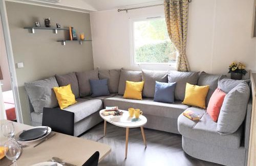 Les Mathes House | MobilHome climatisé 3 chambres 2 salles de bain, camping 4 étoiles, Les Charmettes