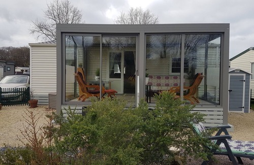 Dinard House | Mobilhome - Domaine Privé Ouvert Toute L'année - Piscine Chauffée et Tennis