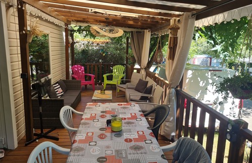 Berrias-et-Casteljau House | Mobilhome rental in 3* campsites