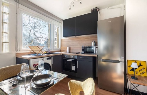 Republique–Point-du-Jour Apartment | Mobility lease - Studio 10 minutes from Paris