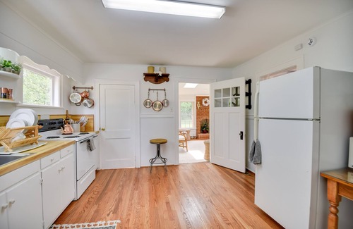 Bohannon House | Mobjack Bay Rental on Private Cove!
