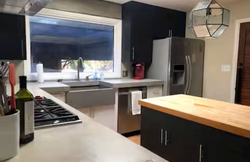 Norman House | Mockingbird House-walk to The Mont and OU