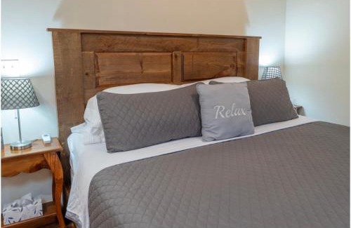 Luray Apartment | Mockingbird Mountain Spa and Retreat