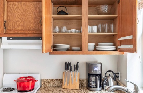 Adams Morgan Apartment | Mod Dupont Circle 1BR nr. U Street, Metro & Glen’s Mkt by Blueground