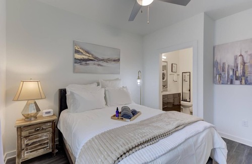 Downtown Memphis Apartment | Mod Lux | Free Wifi | Long Stays Welcome