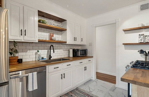 Tulsa House | Mod Sophistication at the EXPO