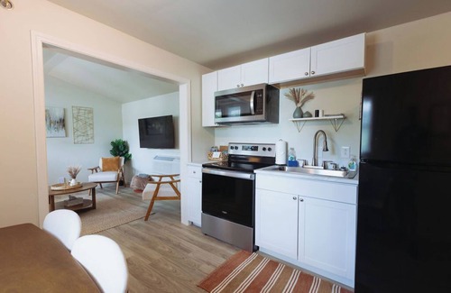 Johnson City Apartment | Modern 1 Bed Apartment in Johnson City