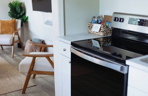 Johnson City Apartment | Modern 1 Bed Apartment in Johnson City