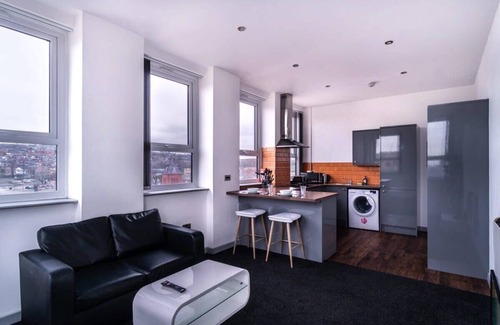 Blackburn Apartment | Modern 1 Bed Flat in Central Blackburn w Views