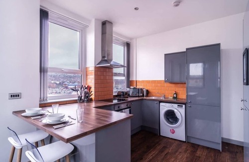 Blackburn Apartment | Modern 1 Bed Flat in Central Blackburn w Views