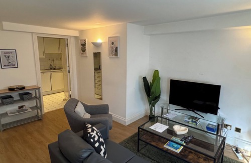 Shoreditch Apartment | Modern 1 Bed Flat, Liverpool Street