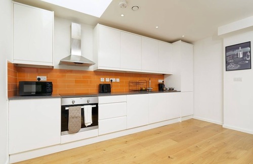 Hemel Hempstead Apartment | Modern 1-Bed in Hemel Centre