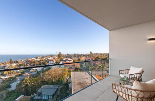 Tamarama Apartment | Modern 1-Bed with Tamarama Beach Views