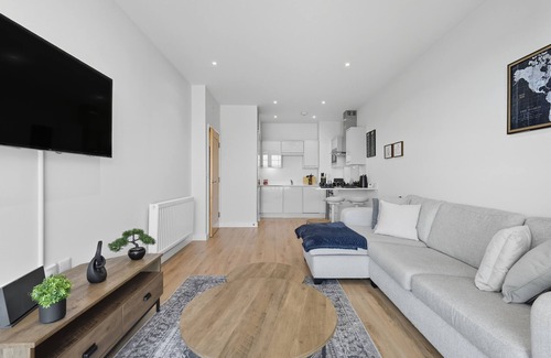 Potters Bar Apartment | Modern 1 Bedroom Apartment |16 minutes to Central London