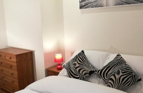 Uplands Apartment | Modern, 1 Bedroom Apartment, Uplands, Swansea