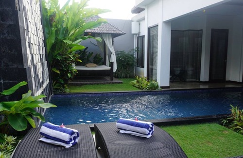 Sunset Road Villa | Modern 1 Bedroom Villa with a private pool
