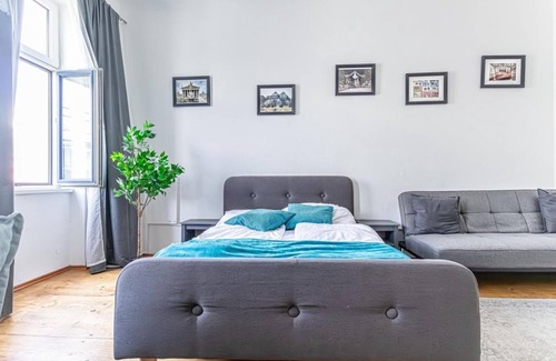Nibelungen-Viertel Apartment | Modern 1BR Apartment near Stadthalle & Westbahnhof