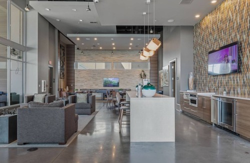 Peachtree Center Apartment | Modern 1BR High-Rise | Stunning View of DT Atlanta