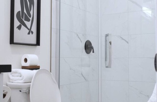 South London House | Modern 1BR in Wortley Village+ Wi-Fi +Washer&Dryer