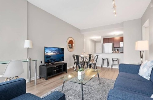 Hudson Exchange Apartment | Modern 1BR | Upscale Amenities | Heart of Jersey City | by GLS