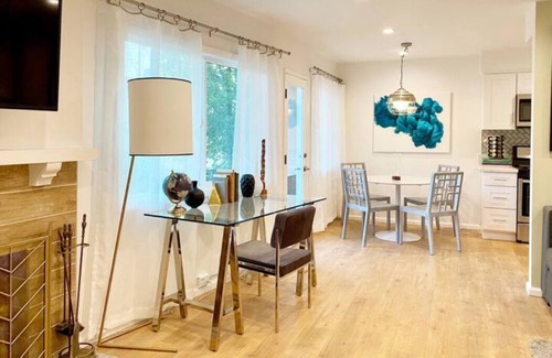 Downtown Condo | Modern 2/2 Glendale Condo, Parking, Washer/Dryer